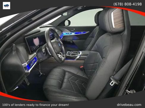 Used 2025 BMW i7 xDrive60 image 5