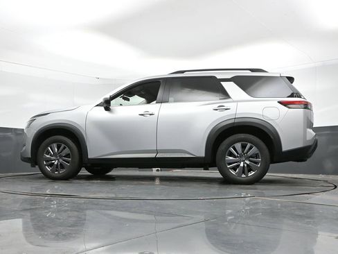 Used 2025 Nissan Pathfinder SV FWD image 46