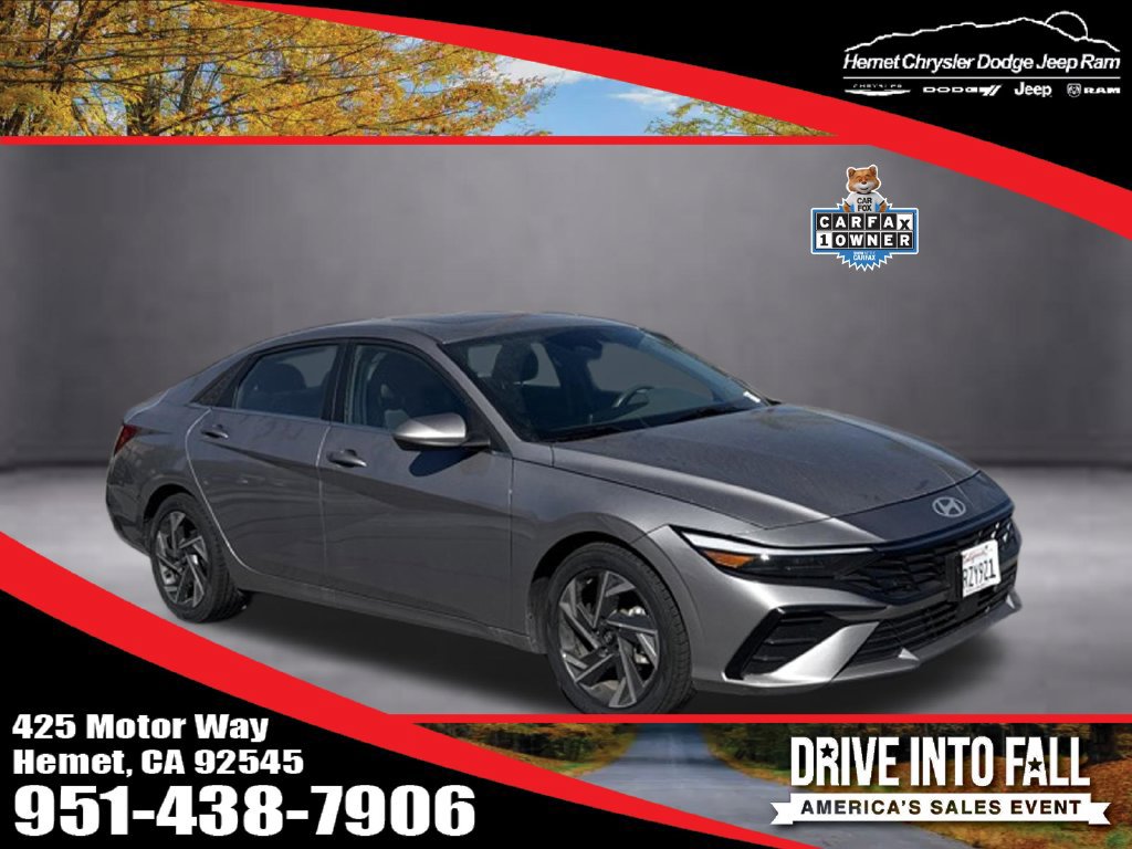 Used 2025 Hyundai Elantra SEL FWD image 1