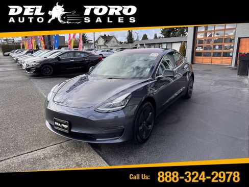 Used 2018 Tesla Model 3 Long Range image 1