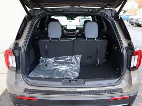 New 2026 Ford Explorer ST-Line image 21