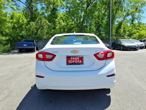Used 2016 Chevrolet Cruze LT FWD image 6