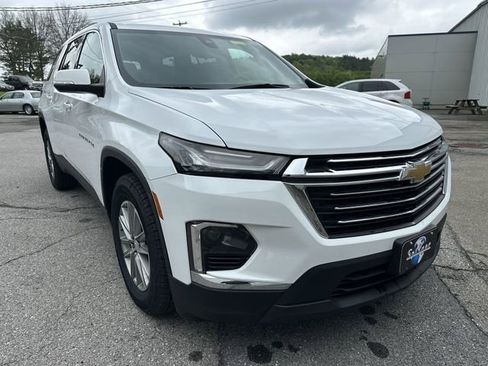 Used 2023 Chevrolet Traverse LT AWD/4WD image 11