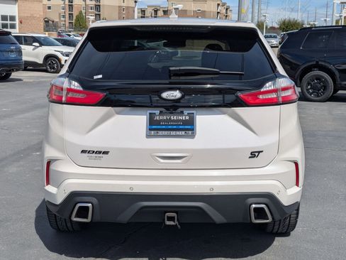 Used 2019 Ford Edge ST w/ Convenience Package AWD/4WD image 4