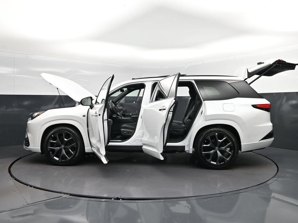 New 2026 Lexus TX 500h AWD w/ Technology Package image 47