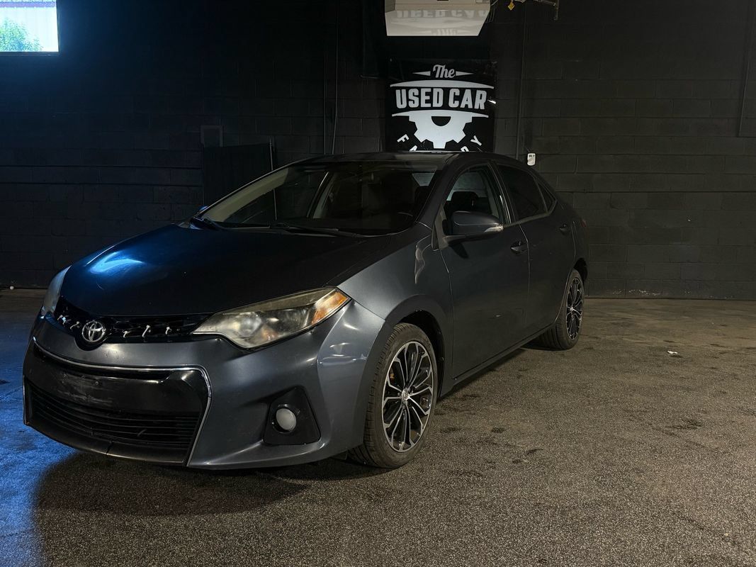 Used 2015 Toyota Corolla S FWD image 1