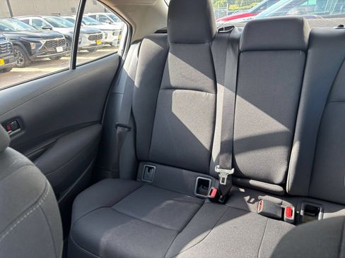Used 2025 Toyota Corolla LE FWD image 37