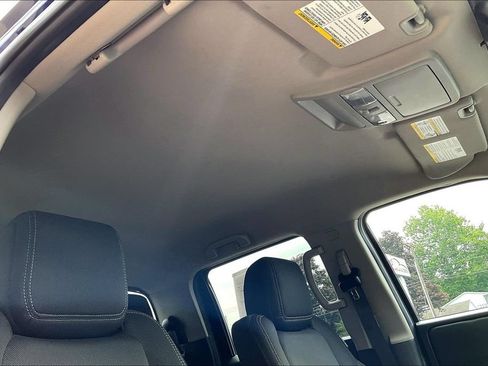 Used 2023 Nissan Frontier SV w/ SV Convenience Package AWD/4WD image 21