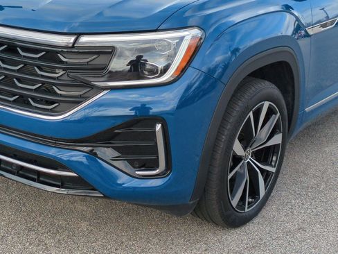 Used 2025 Volkswagen Atlas SEL Premium R-Line image 10