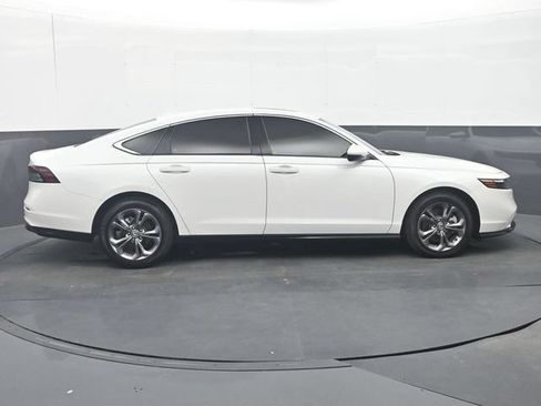 Used 2024 Honda Accord EX-L image 8