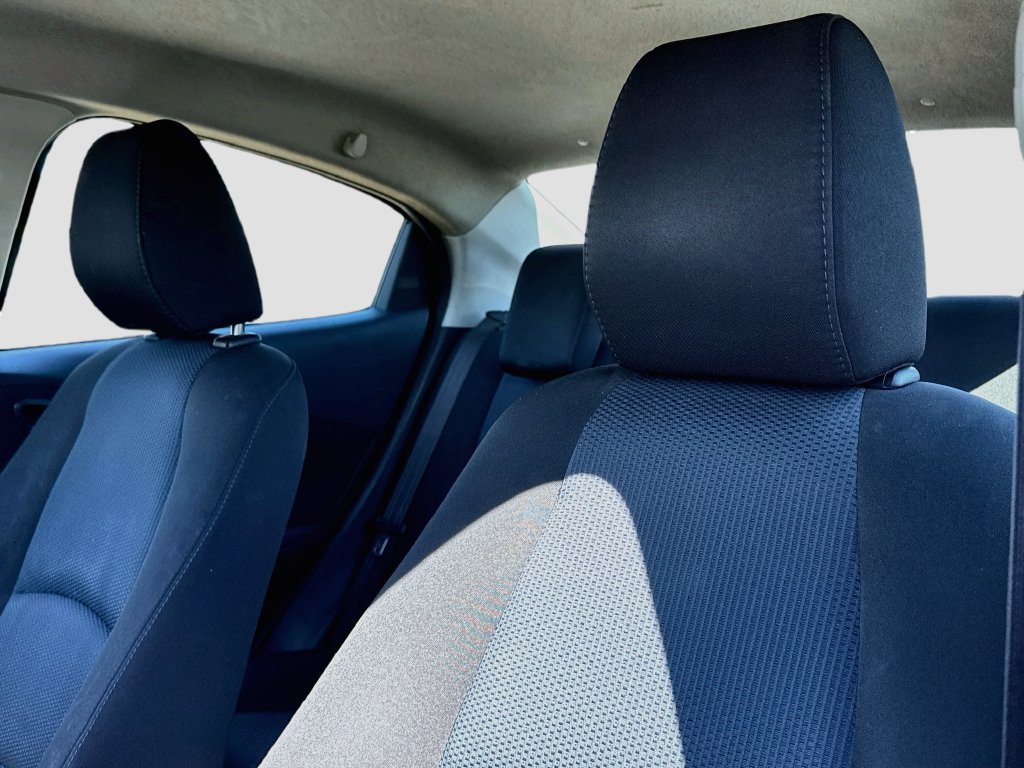 Used 2019 Toyota Yaris L FWD image 13