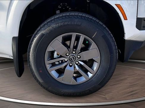 New 2026 Nissan Frontier SV w/ SV Convenience Package image 11