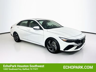 Used 2025 Hyundai Elantra Limited