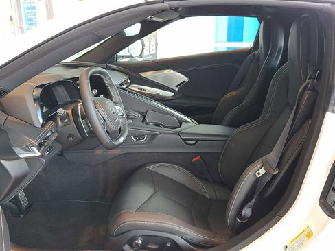 New 2025 Chevrolet Corvette E-Ray image 8