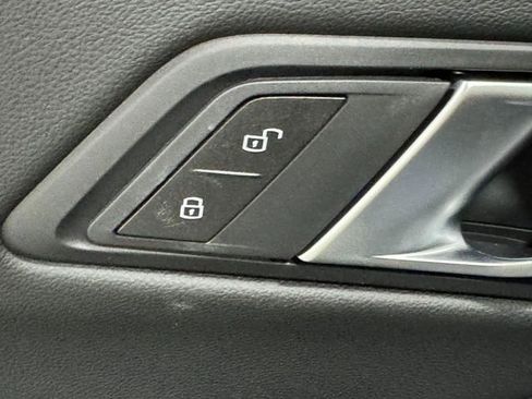 New 2026 BMW 330i xDrive Sedan w/ Premium Package AWD/4WD image 25