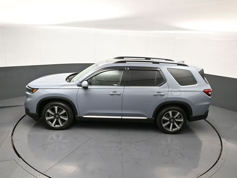 Certified 2024 Honda Pilot Touring image 42