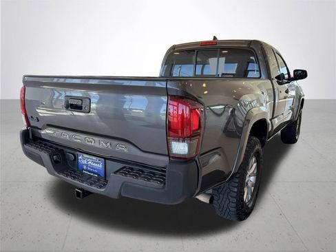 Used 2019 Toyota Tacoma SR5 w/ SR5 Appearance Package (SM) AWD/4WD image 6