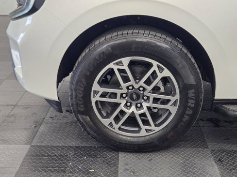 New 2026 Ford Expedition Max Active RWD image 10