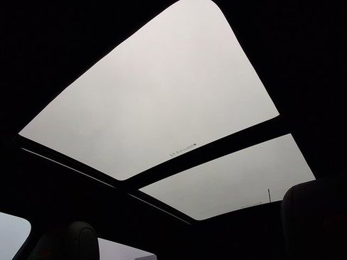 Used 2025 Chevrolet TrailBlazer RS w/ Convenience Package image 18