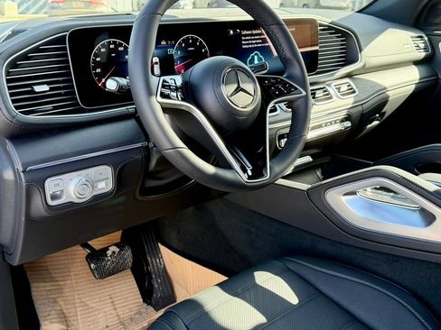 Used 2025 Mercedes-Benz GLE 580 4MATIC image 17