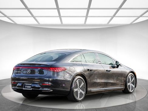 Certified 2023 Mercedes-Benz EQS 450+ Sedan image 4