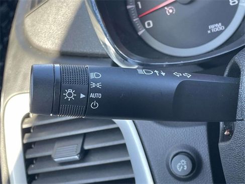 Used 2017 GMC Terrain SLE w/ Convenience Package image 33