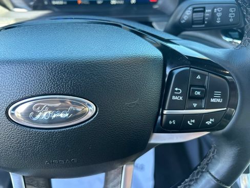 Used 2023 Ford Explorer Platinum w/ Technology Package AWD/4WD image 20