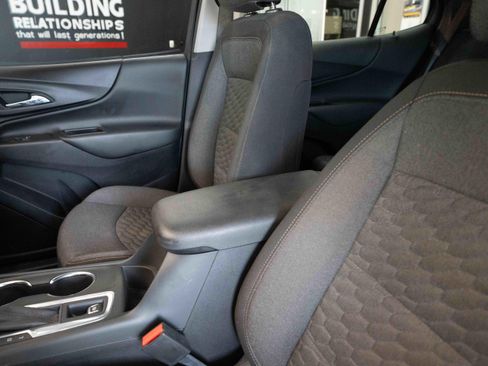 Used 2021 Chevrolet Equinox LT FWD image 10
