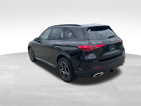 Used 2026 Mercedes-Benz GLC 300 4MATIC image 3