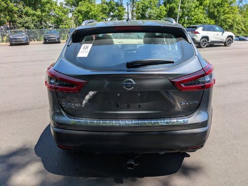Used 2021 Nissan Rogue Sport SV AWD/4WD image 4