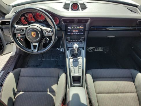Certified 2018 Porsche 911 Carrera image 20
