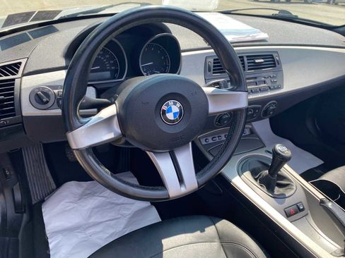 Used 2003 BMW Z4 2.5i image 19
