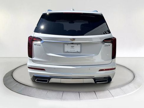New 2025 Cadillac XT6 Luxury FWD image 36
