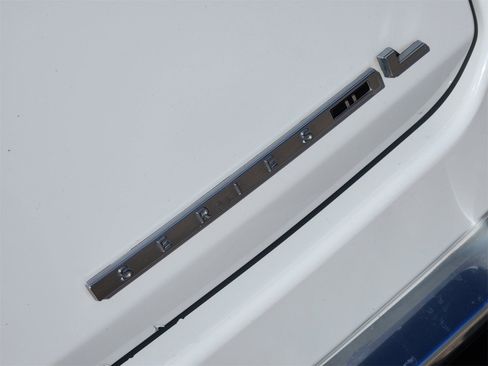 Used 2023 Jeep Wagoneer L Series II image 13