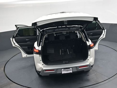 Used 2024 Nissan Pathfinder SL image 49