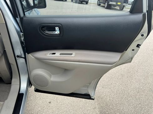 Used 2011 Nissan Rogue SV w/ Premium Pkg AWD/4WD image 21