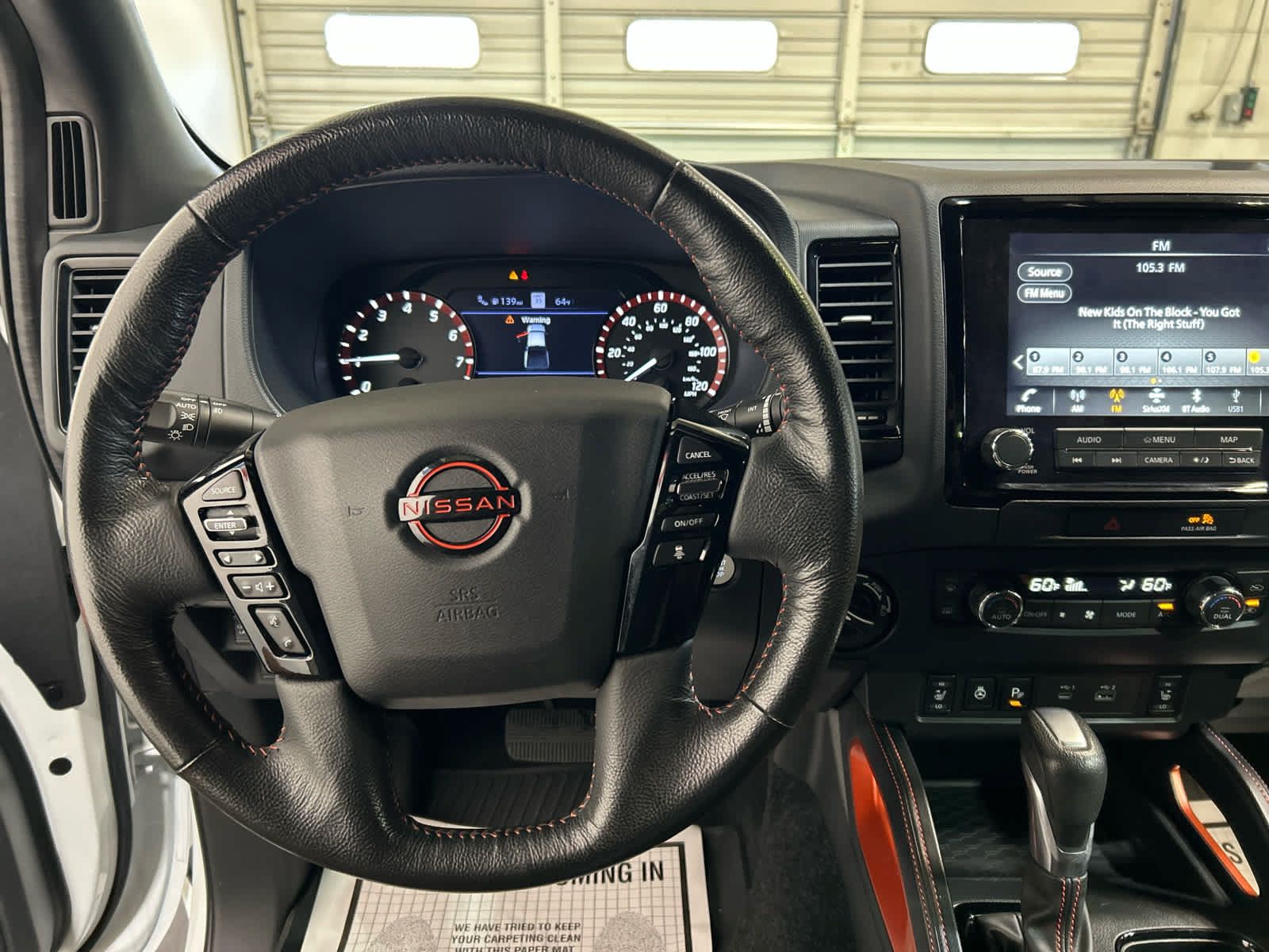 Used 2022 Nissan Frontier PRO-4X AWD/4WD image 8
