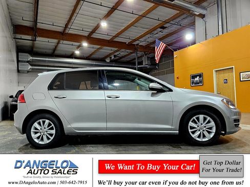 Used 2016 Volkswagen Golf S image 4