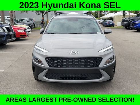 Used 2023 Hyundai Kona SEL w/ Convenience Package FWD image 2