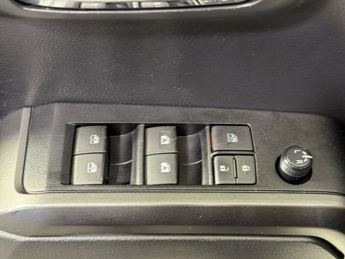 Used 2022 Toyota Tacoma TRD Off-Road image 45