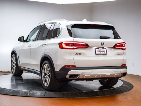 Used 2022 BMW X5 sDrive40i w/ Parking Assistance Package image 9