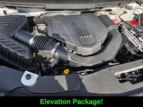 Used 2025 GMC Acadia Elevation FWD image 19