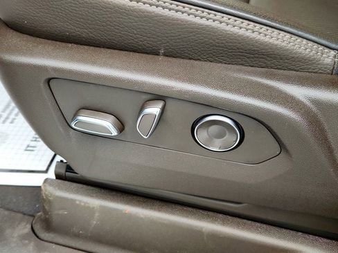 Used 2024 GMC Yukon Denali w/ Denali Reserve Package image 12