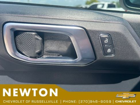 Used 2024 Ford Bronco Badlands AWD/4WD image 9