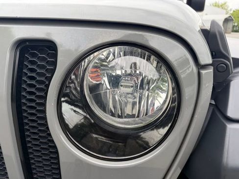 Used 2019 Jeep Wrangler Unlimited Sport AWD/4WD image 8
