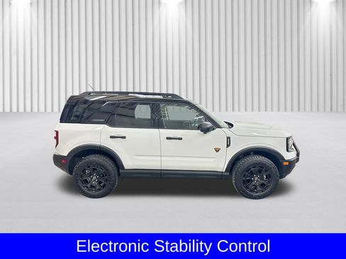 Used 2025 Ford Bronco Sport Badlands w/ Sasquatch Badlands Package AWD/4WD image 5