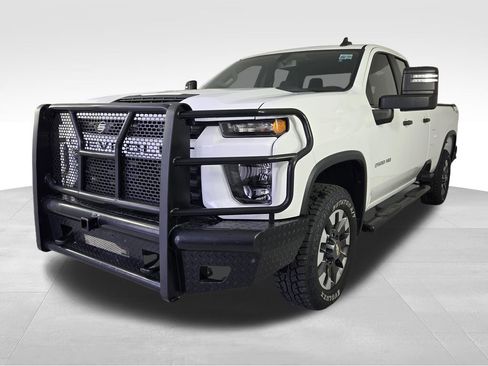Used 2021 Chevrolet Silverado 2500 Custom w/ Custom Value Package AWD/4WD image 3