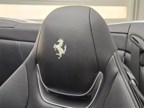 Used 2022 Ferrari Portofino M image 34