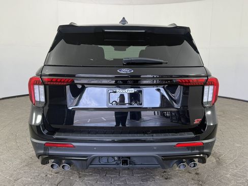 Certified 2025 Ford Explorer ST RWD image 6
