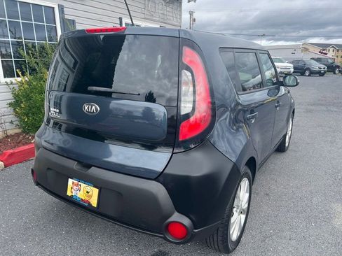 Used 2014 Kia Soul + image 6